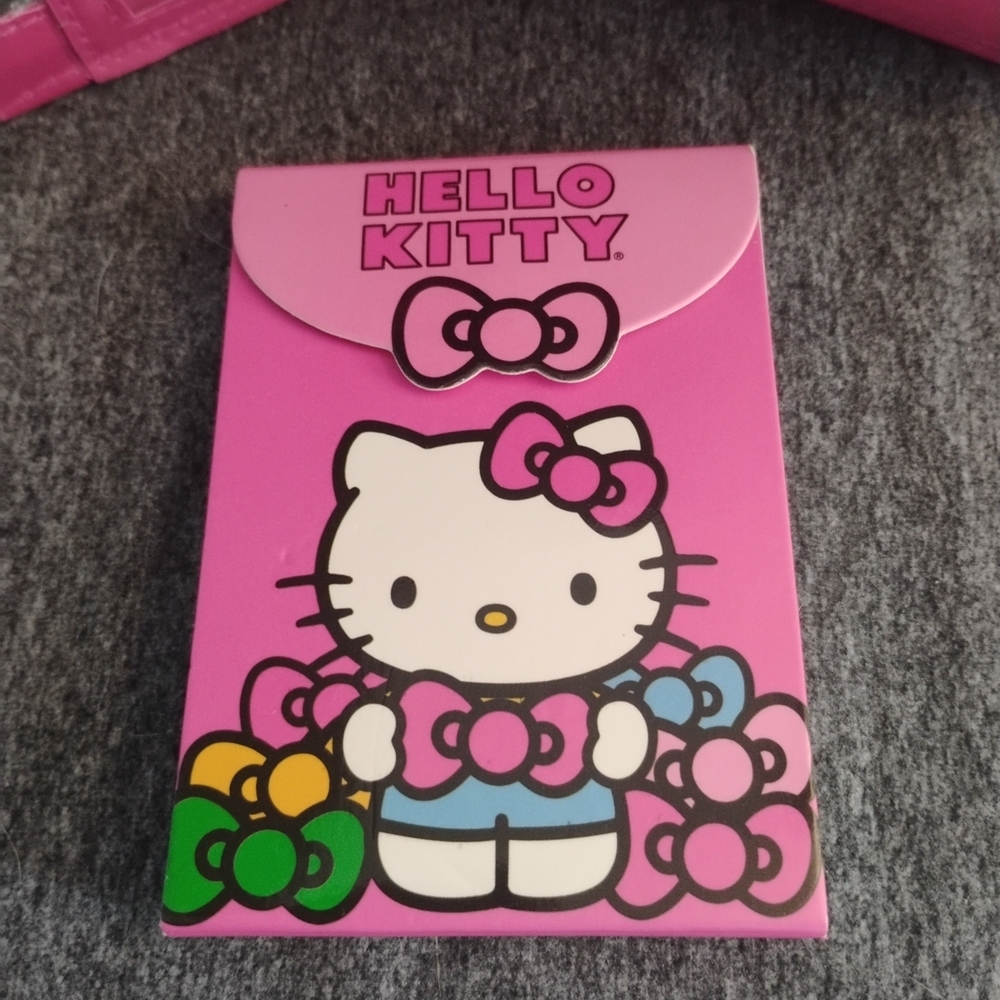 Hello Kitty Adorable Wallet - Picture 2 of 6